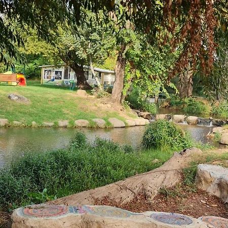 קסם של אירוח Apartment Хагошрим Екстериор снимка