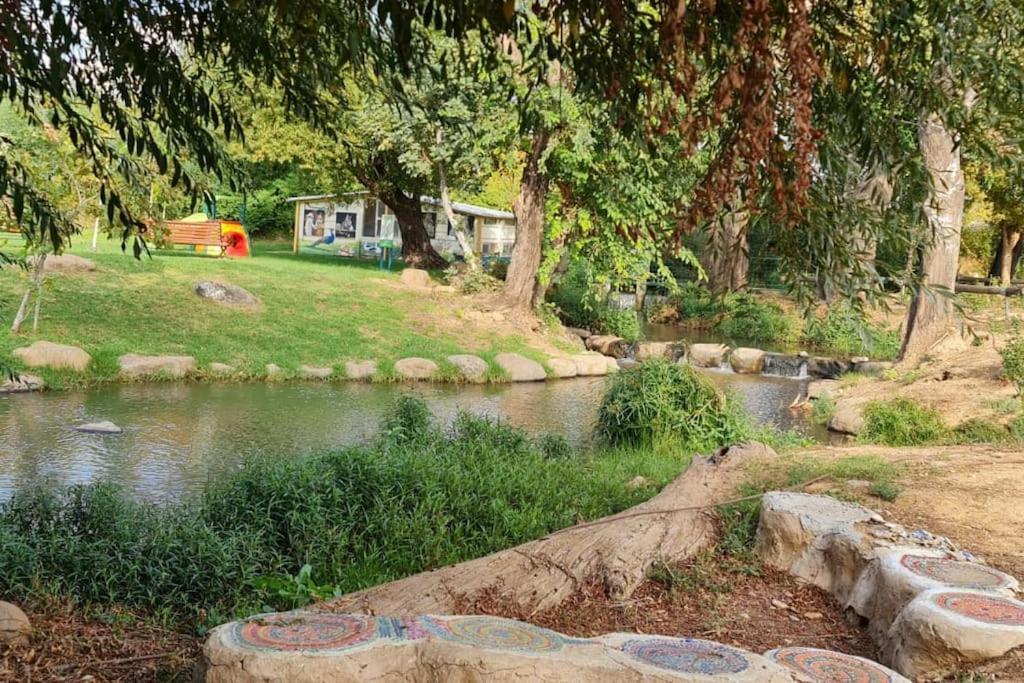 קסם של אירוח Apartment Хагошрим Екстериор снимка